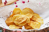 多頭稱(chēng)包裝機(jī)滿(mǎn)足各種零食的包裝